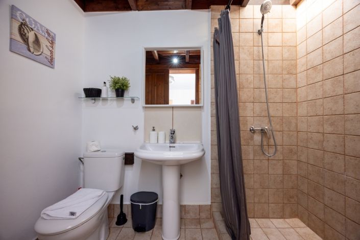 Image No.19-12 Bed Villa for sale