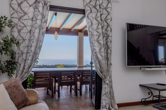 Image No.9-12 Bed Villa for sale