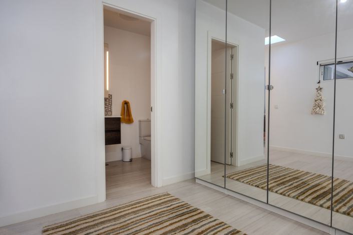 Image No.13-4 Bed Villa for sale