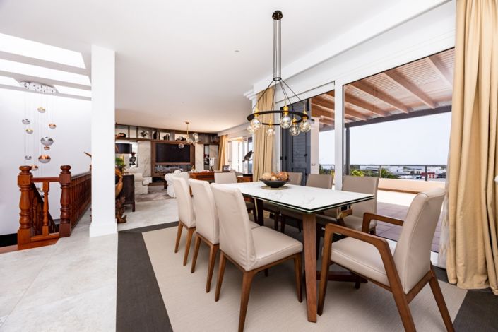 Image No.10-5 Bed Villa for sale