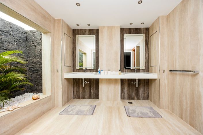 Image No.25-5 Bed Villa for sale