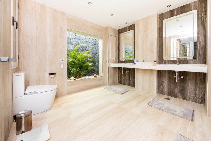 Image No.26-5 Bed Villa for sale