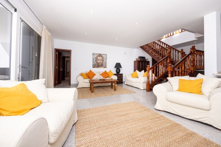 Image No.28-5 Bed Villa for sale