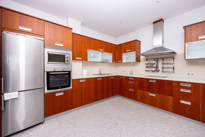 Image No.29-5 Bed Villa for sale