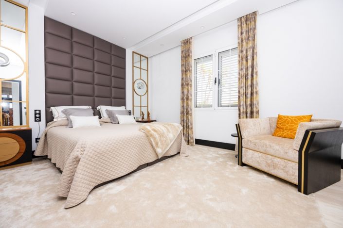 Image No.3-5 Bed Villa for sale