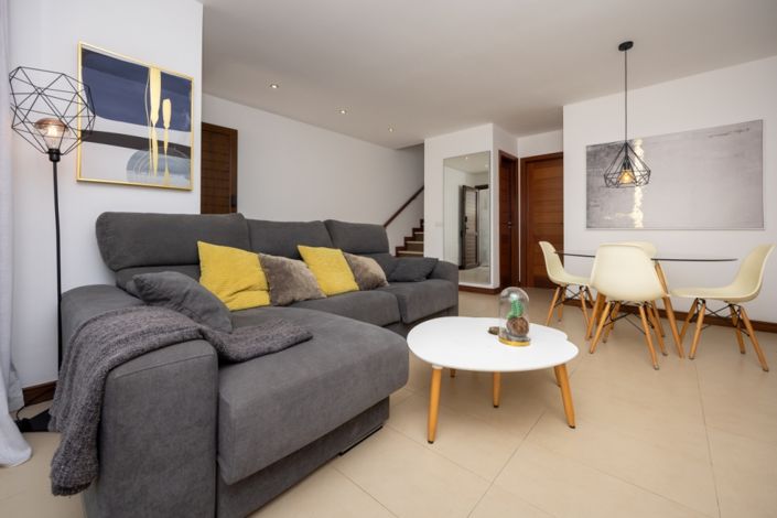 Image No.2-2 Bed Villa for sale