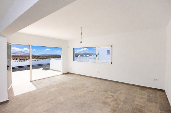 Image No.15-2 Bed Bungalow for sale