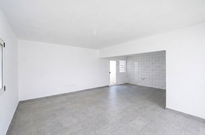 Bungalow with Views in Famara