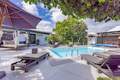 Breathtaking residence in one of the most exclusive locations on the island