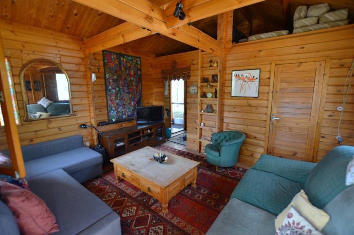 Image No.8-3 Bed Country Property for sale