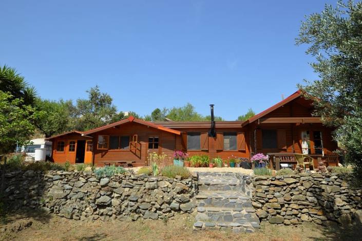 Image No.1-3 Bed Country Property for sale