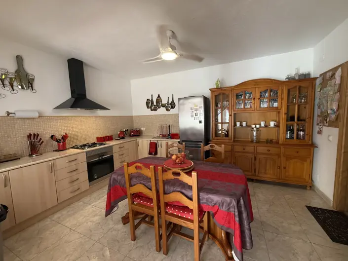 Image No.9-3 Bed Townhouse for sale