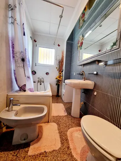 Image No.10-3 Bed Apartment for sale