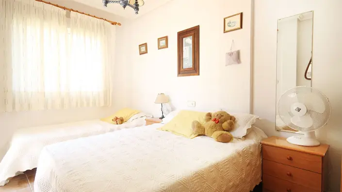 Image No.20-4 Bed Villa / Detached for sale