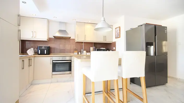 Image No.9-4 Bed Villa / Detached for sale