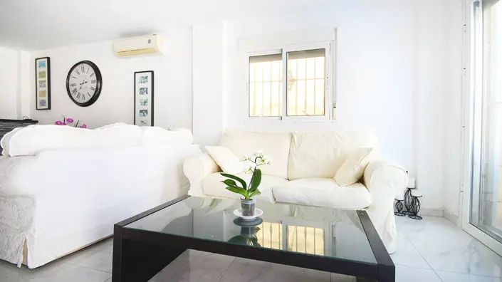 Image No.8-4 Bed Villa / Detached for sale