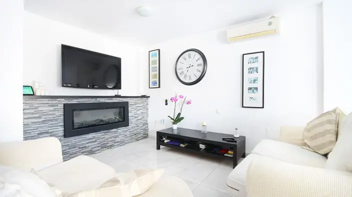 Image No.6-4 Bed Villa / Detached for sale