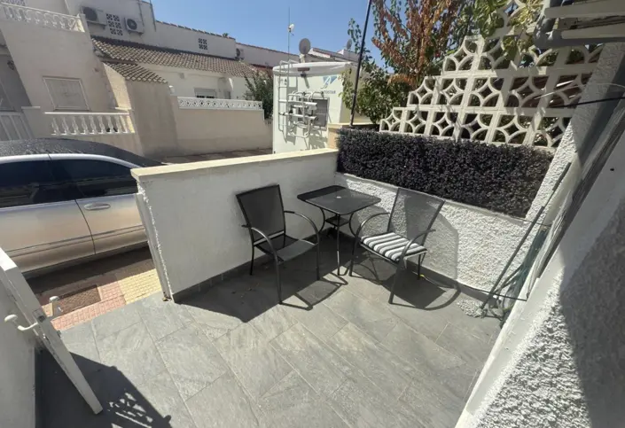 Image No.2-1 Bed Bungalow for sale