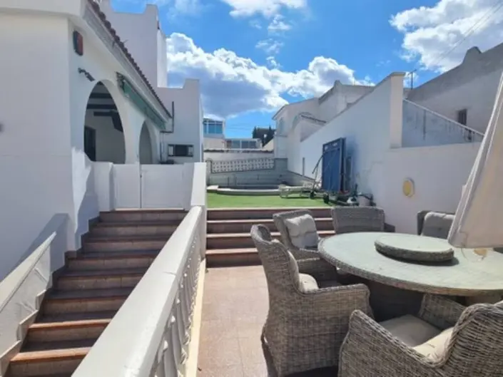 Image No.5-Villa / Détaché de 6 chambres à vendre à San Miguel de Salinas