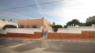2-bed-detached-villa-in-el-galan-on-landscaped-plot-rear-pedestrian