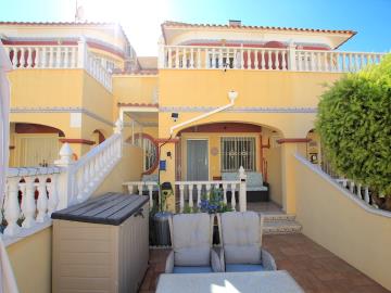 49146_bright_and_spacious_3_bedroom_townhouse_in_lo_crispin_160925190109_img_7104