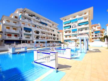 49140_stylish_one_bedroom_apartment_with_sea_views_110925135237_img_6873