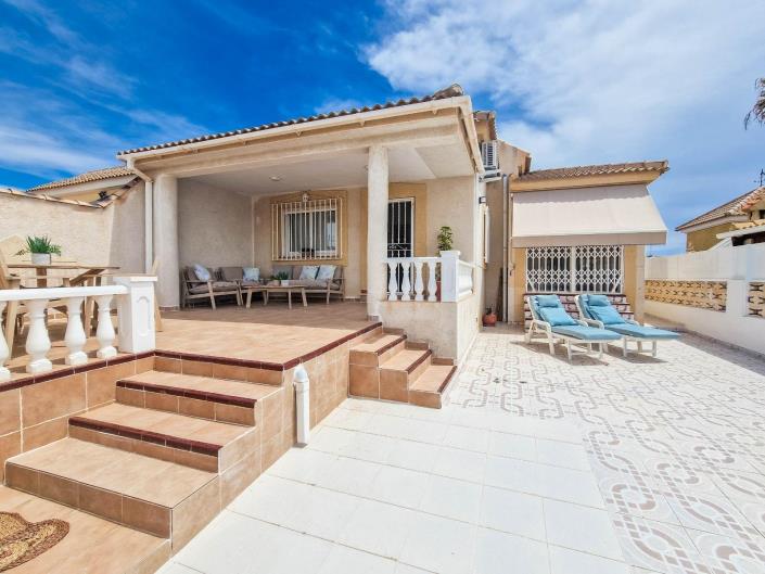 Image No.1-Maison de ville de 2 chambres à vendre à Torrevieja