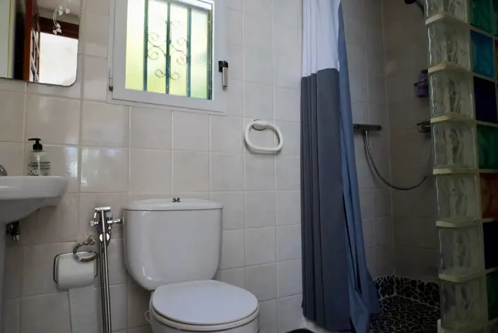 Image No.25-5 Bed Villa / Detached for sale