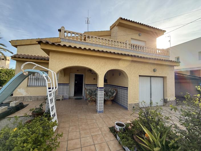 Image No.9-6 Bed Villa / Detached for sale