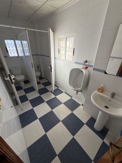 Image No.11-3 Bed Commercial for sale