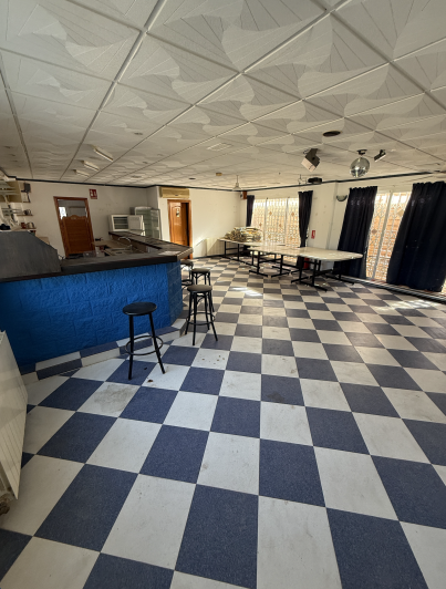 Image No.14-3 Bed Commercial for sale