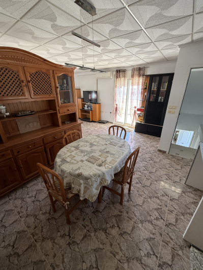 Image No.22-3 Bed Commercial for sale