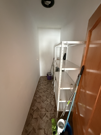 Image No.23-3 Bed Commercial for sale