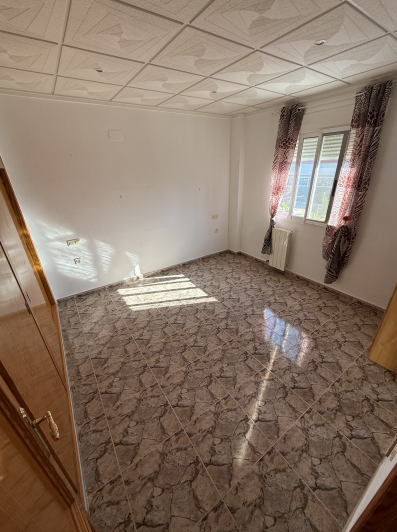 Image No.26-3 Bed Commercial for sale