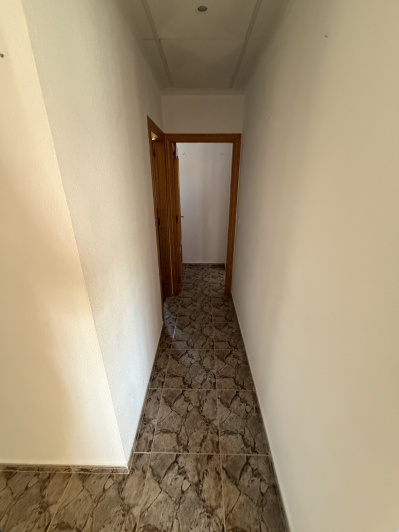 Image No.32-3 Bed Commercial for sale