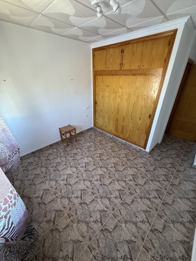 Image No.34-3 Bed Commercial for sale