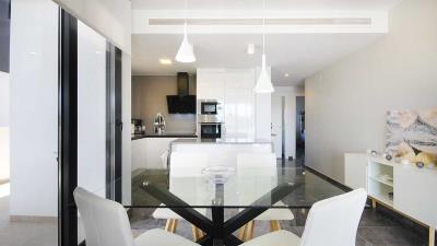 modern-pool-view-2-bed-2-bath-apartment-in-los-altos-dining-kitchen