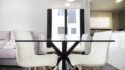 modern-pool-view-2-bed-2-bath-apartment-in-los-altos-dining