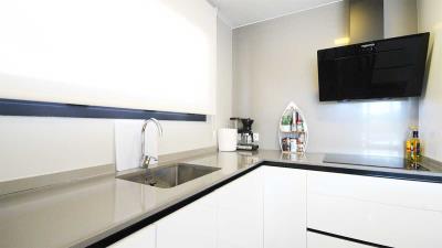 modern-pool-view-2-bed-2-bath-apartment-in-los-altos-kitchen-sink