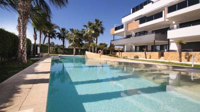 modern-pool-view-2-bed-2-bath-apartment-in-los-altos-pool