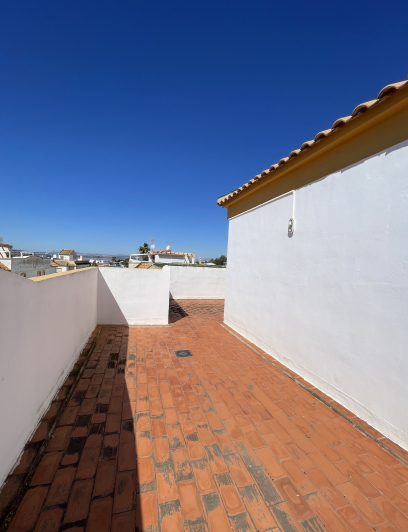 Image No.31-3 Bed Quad for sale