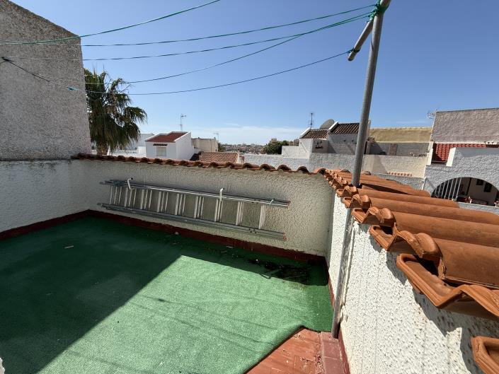 Image No.27-3 Bed Townhouse for sale