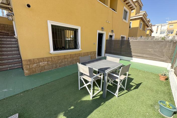 Image No.4-2 Bed Semi-Detached for sale