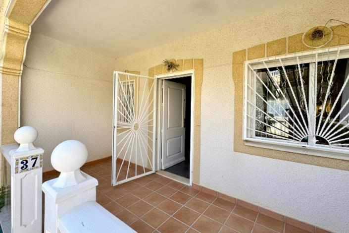 Image No.2-2 Bed Semi-Detached for sale