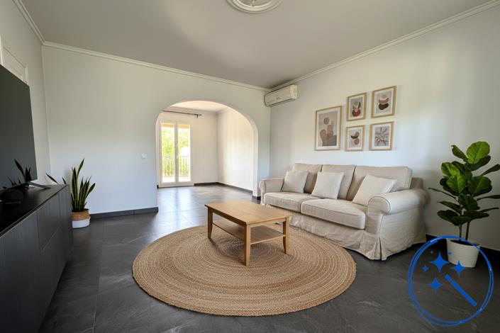 Image No.25-2 Bed Semi-Detached for sale