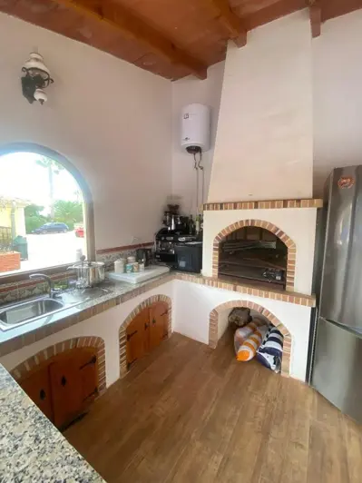 Image No.15-4 Bed Country House for sale