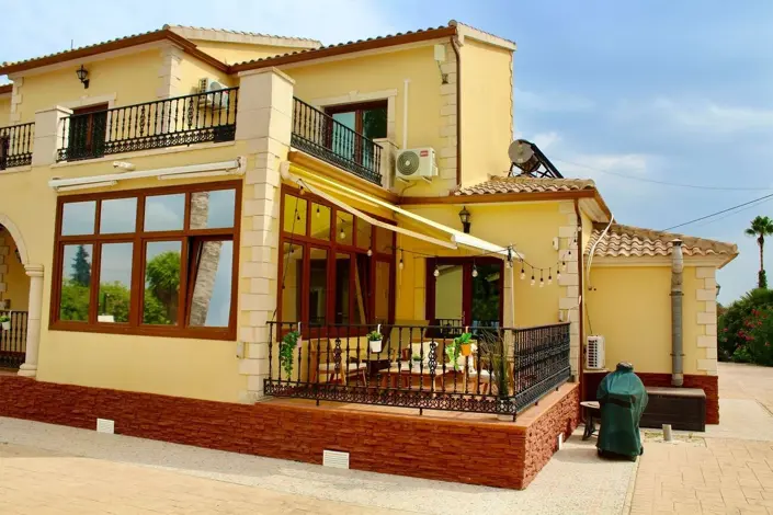 Image No.22-4 Bed Country House for sale