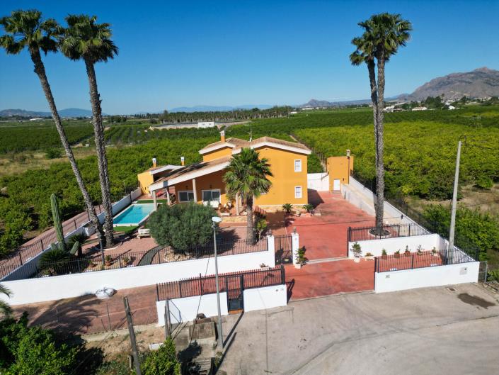 Image No.3-5 Bed Country House for sale