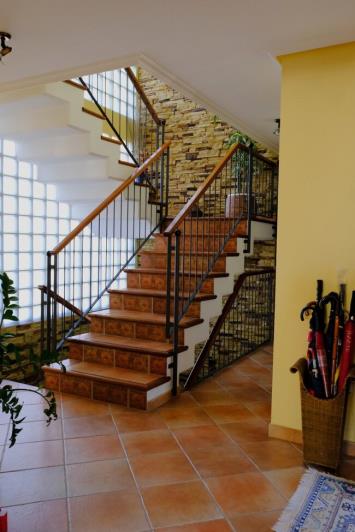 Image No.25-5 Bed Country House for sale
