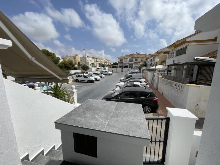 Image No.5-3 Bed Townhouse for sale
